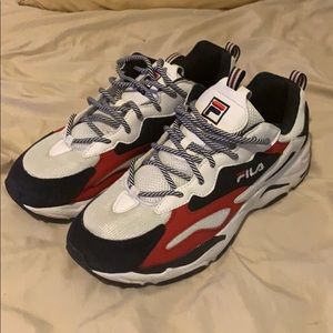 fila tennis shoes
